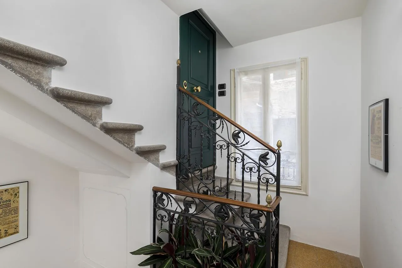 Venice Heaven Apartments San Marco 1 & 2, The Elegant Residence A Stone S Throw From St Mark S Square 이탈리아