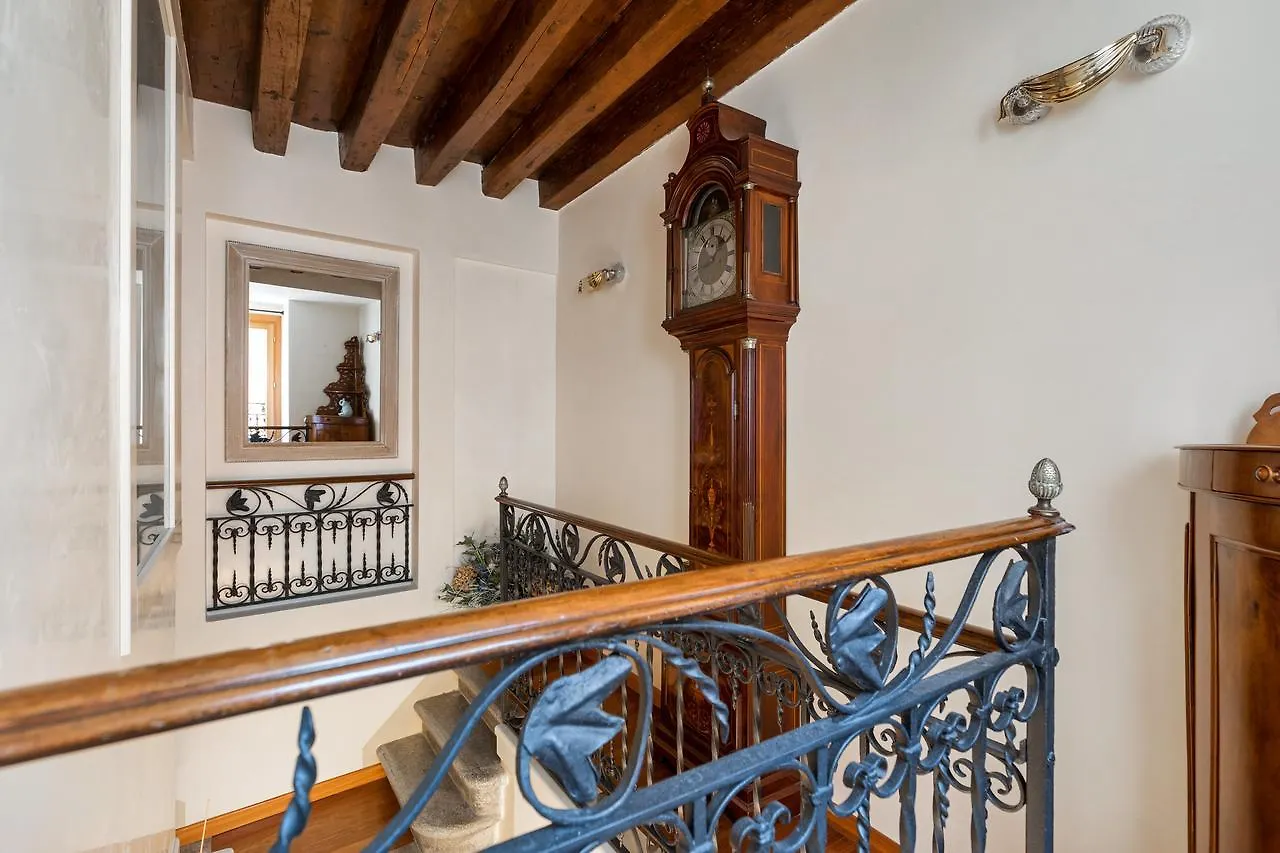 Venice Heaven Apartments San Marco 1 & 2, The Elegant Residence A Stone S Throw From St Mark S Square Italy