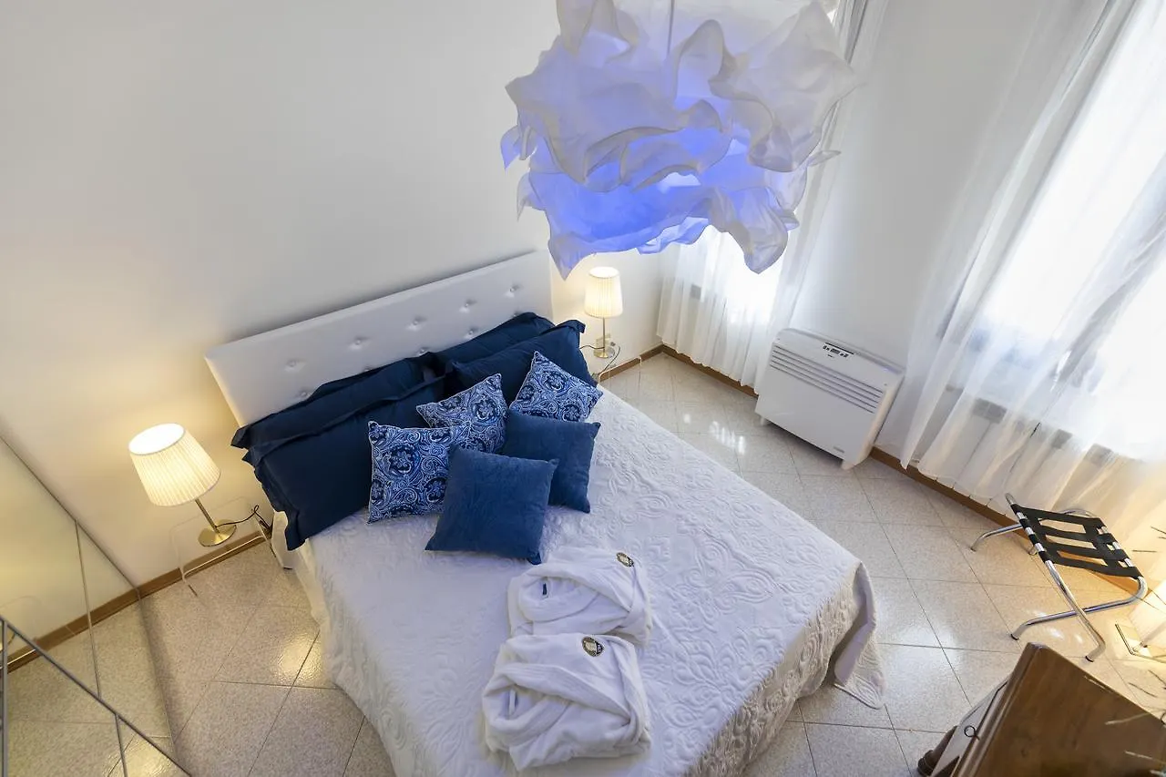 Venice Heaven Apartments San Marco 1 & 2, The Elegant Residence A Stone S Throw From St Mark S Square Italy